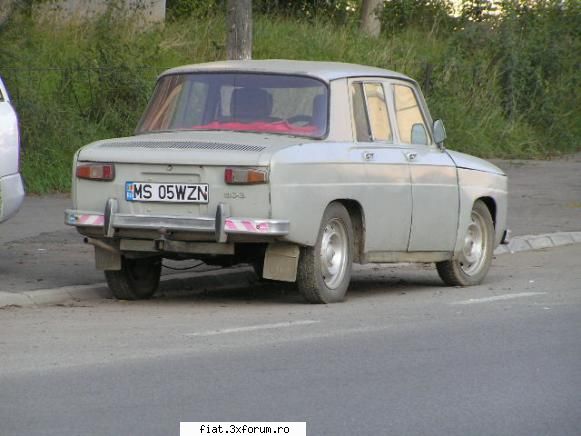 Frumuseti surprinse in trafic - dacia 1100 tot pe cutezantei - Classic corner