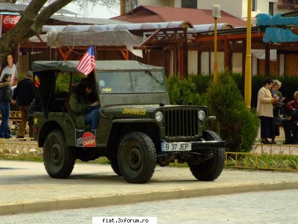 Frumuseti surprinse in trafic - Parada, sambata in Constanta-Mamaia - Classic corner