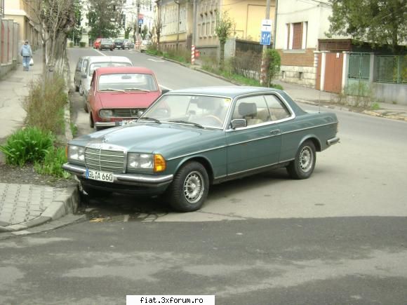 Frumuseti surprinse in trafic - Si inca unul,mai interesant - Classic corner