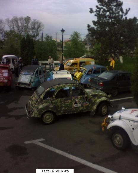 Frumuseti surprinse in trafic - Ciumonk - Classic corner