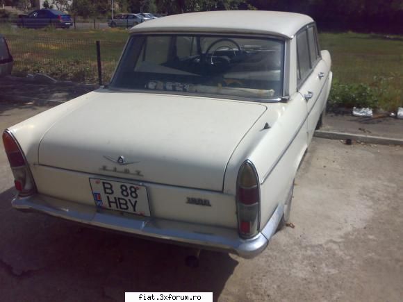Frumuseti surprinse in trafic - fiat 1800 neglijat - Classic corner