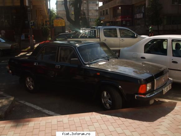 Frumuseti surprinse in trafic - Inca o splendoare, in vizita de la Chisinau - Classic corner