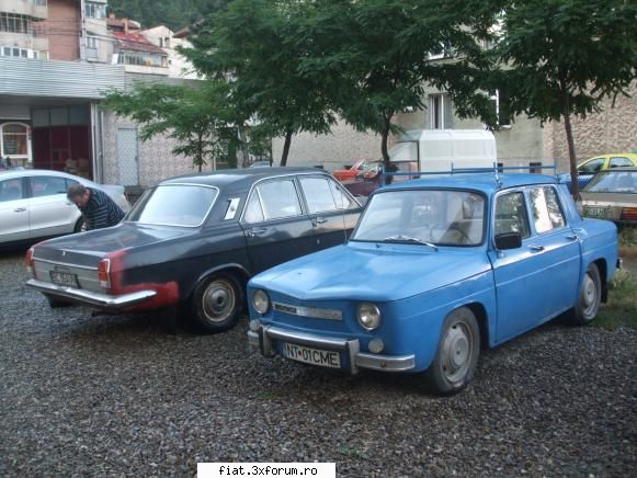 Frumuseti surprinse in trafic - Si o poza de ansamblu - parca ar fi iesita din - Classic corner