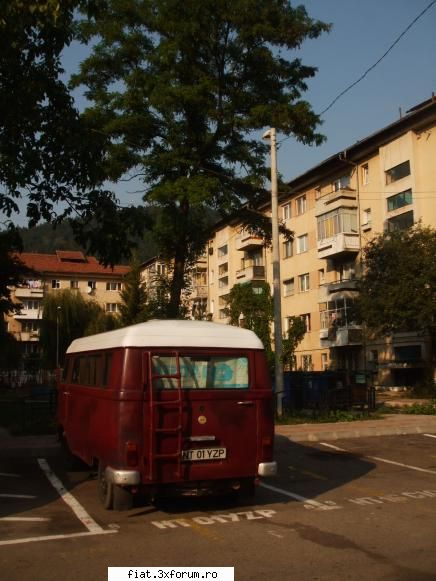 Frumuseti surprinse in trafic - Inca o poza cu irannationalul - Classic corner