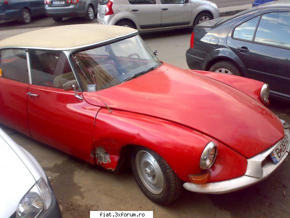 Frumuseti surprinse in trafic - astazi dupa-amiaza a aparut la mine in fata - Classic corner