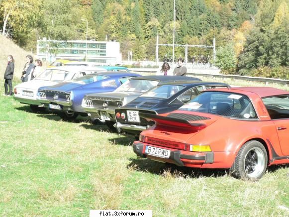 Frumuseti surprinse in trafic - coupe - Classic corner