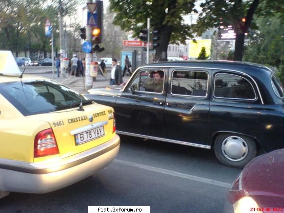 Frumuseti surprinse in trafic - Se poate? Habar n-am ce este - Classic corner