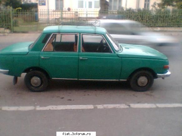 Frumuseti surprinse in trafic - wart2( in cadru intrand si loganul politiei in - Classic corner