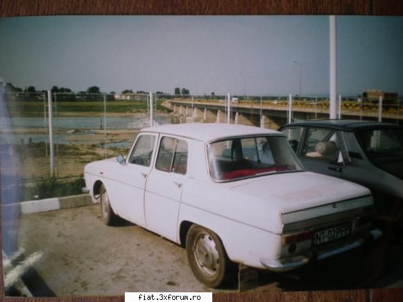 Frumuseti surprinse in trafic - Adrian - Classic corner