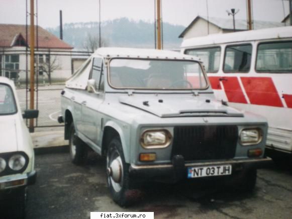 Frumuseti surprinse in trafic - ARO comanda speciala, normal nu erau atat de - Classic corner