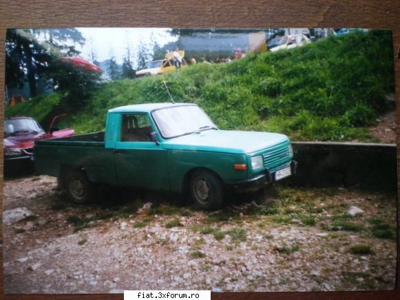 Frumuseti surprinse in trafic - Wartburg Pick-up - Classic corner
