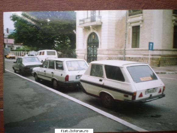 Frumuseti surprinse in trafic - Dacia 1310 plus remorca - Classic corner