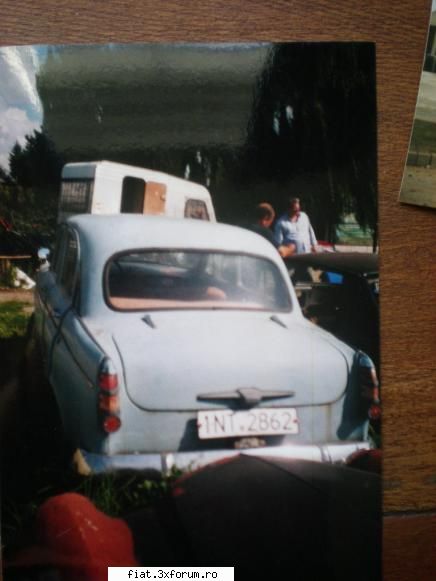 Frumuseti surprinse in trafic - Si un Moskvici! - Classic corner