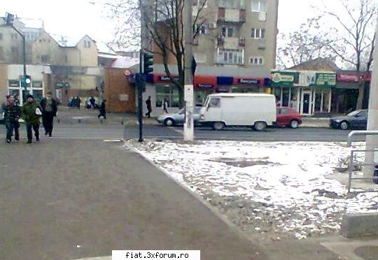 Frumuseti surprinse in trafic - iata o dubita pe care pozand-o am pierdut - Classic corner