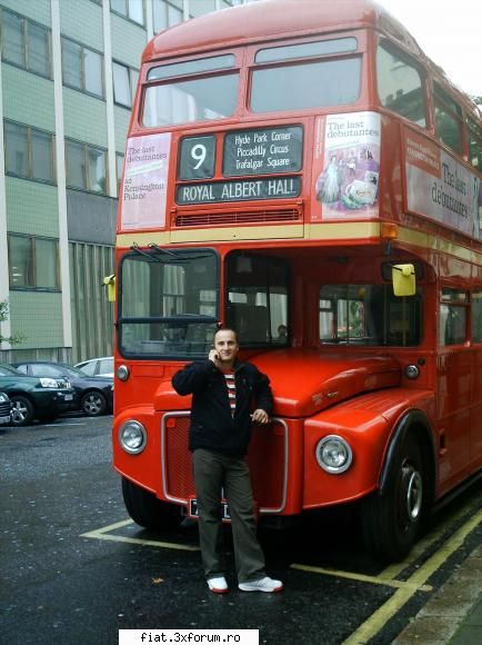 Frumuseti surprinse in trafic - Un routemaster double decker - Classic corner