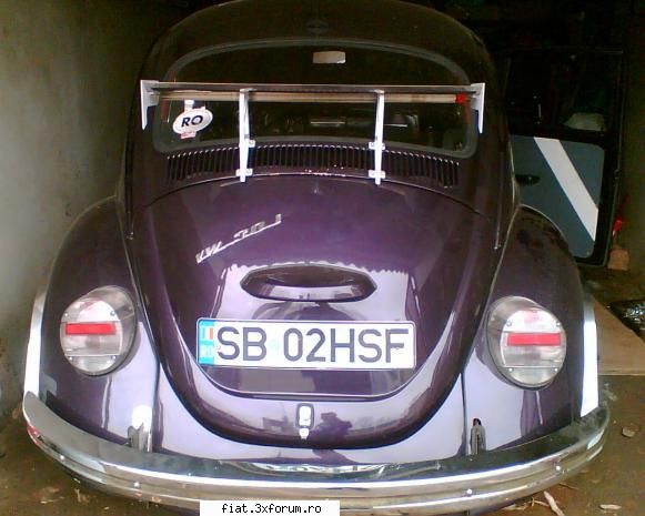 Frumuseti surprinse in trafic - ova772007 - Classic corner