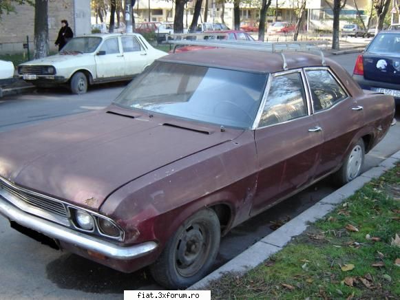 Frumuseti surprinse in trafic - salut se da masina de mai jos, si va cer un sfat - Classic corner