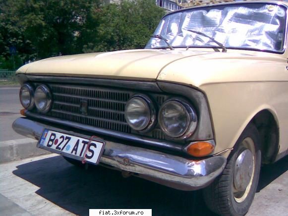 Frumuseti surprinse in trafic - Asta e pe langa sectia 21 de politie.. zace - Classic corner