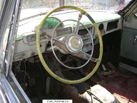 Frumuseti surprinse in trafic - motorul si cutia n-o mai are dar are in schimb - Classic corner