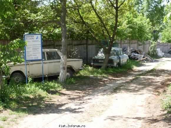 Frumuseti surprinse in trafic - Un fiat 1300 si o Skoda S100, fiatul e praf la - Classic corner