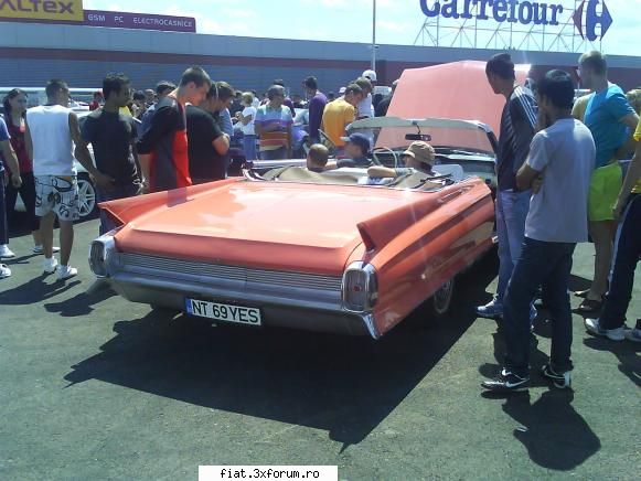 Frumuseti surprinse in trafic - pdw - Classic corner