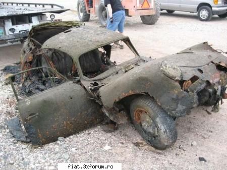 Frumuseti surprinse in trafic - Porsche 365 stat 35 de ani in ocean - Classic corner
