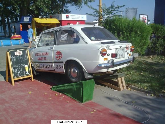 Frumuseti surprinse in trafic - yoh01 - Classic corner