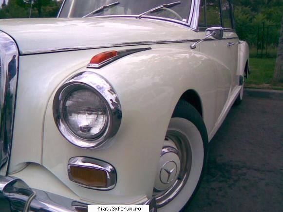 Frumuseti surprinse in trafic - Mercedes vazut zilele astea prin parcul - Classic corner