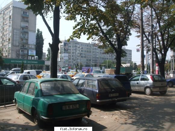 Frumuseti surprinse in trafic - Duet din anii 70 - Classic corner