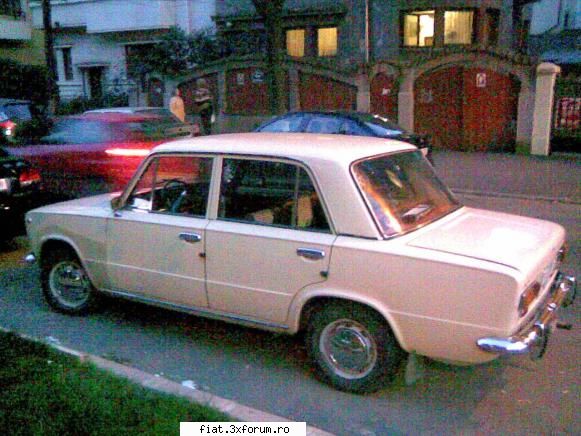 Frumuseti surprinse in trafic - Zici ca era noua, din pacate multe ca ea au ajuns - Classic corner