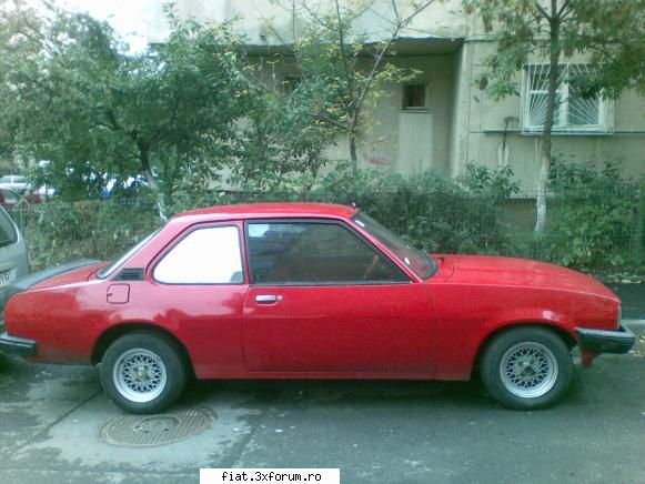 Frumuseti surprinse in trafic - despre acest opel ce ziceti - Classic corner