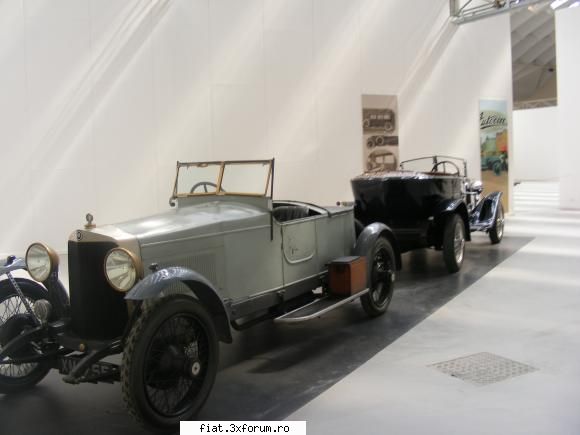 Frumuseti surprinse in trafic - evolio - Classic corner