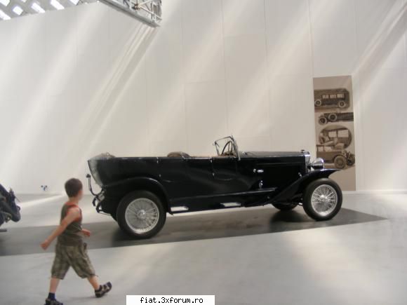 Frumuseti surprinse in trafic - evolio - Classic corner
