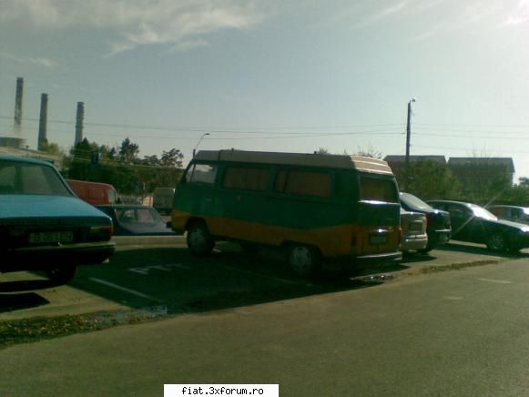 Frumuseti surprinse in trafic - un VW T pe Fizicienilor sector 3 - Classic corner