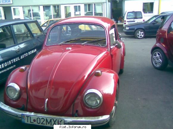 Frumuseti surprinse in trafic - A schimbat blocul motor si a venit pentru o tura - Classic corner