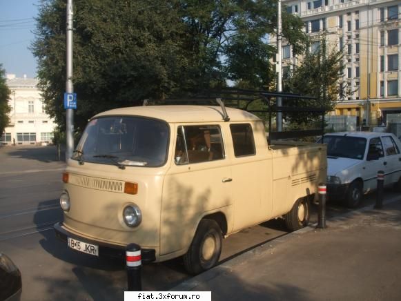 Frumuseti surprinse in trafic - Adrian - Classic corner