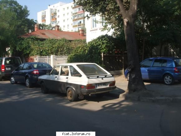 Frumuseti surprinse in trafic - 1320 in stil retro, mie mi-a placut la nebunie - Classic corner