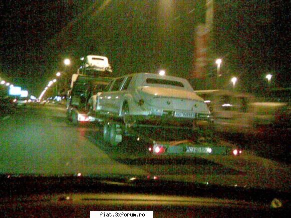 Frumuseti surprinse in trafic - Astea le-am vazut intr-una din noptile trecute pe - Classic corner