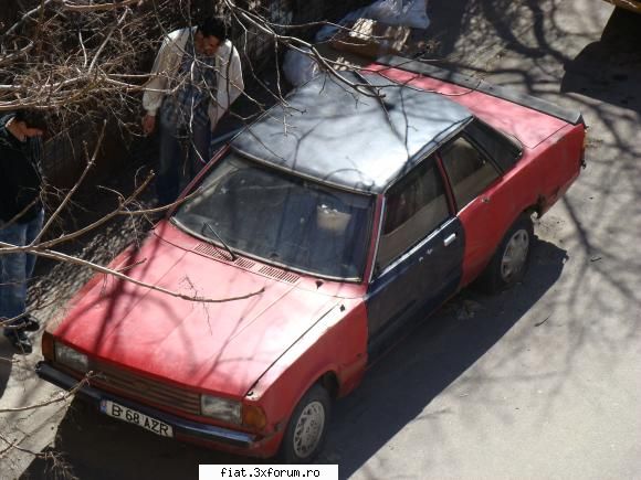Frumuseti surprinse in trafic - Tot un Taunus, acelasi de fapt, cred ca asta a - Classic corner