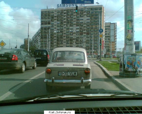 Frumuseti surprinse in trafic - Doctoru - Classic corner
