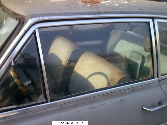 Frumuseti surprinse in trafic - jeri - Classic corner
