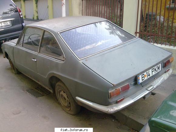 Frumuseti surprinse in trafic - jeri - Classic corner
