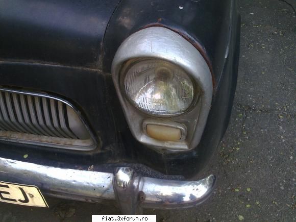 Frumuseti surprinse in trafic - jeri - Classic corner