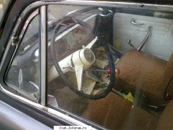 Frumuseti surprinse in trafic - jeri - Classic corner
