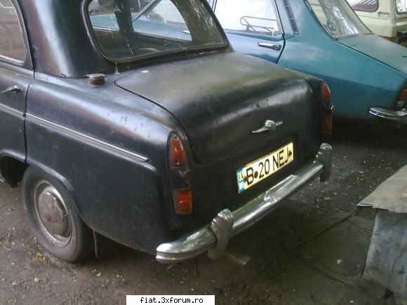Frumuseti surprinse in trafic - jeri - Classic corner