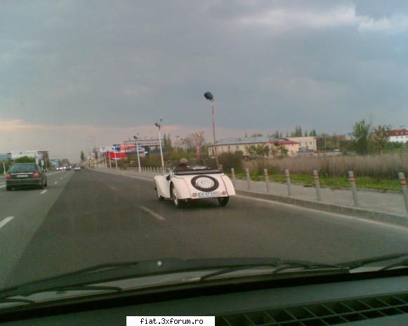 Frumuseti surprinse in trafic - Doctoru - Classic corner