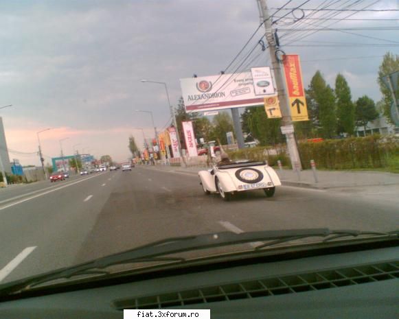 Frumuseti surprinse in trafic - Doctoru - Classic corner