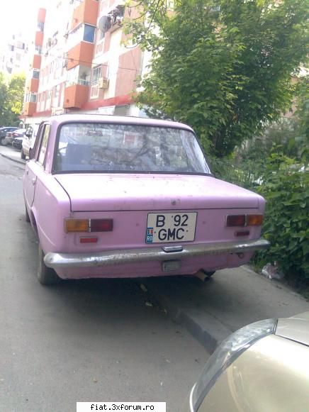 Frumuseti surprinse in trafic - Cica si Basescu a vrut sa cumpere o masina din - Classic corner