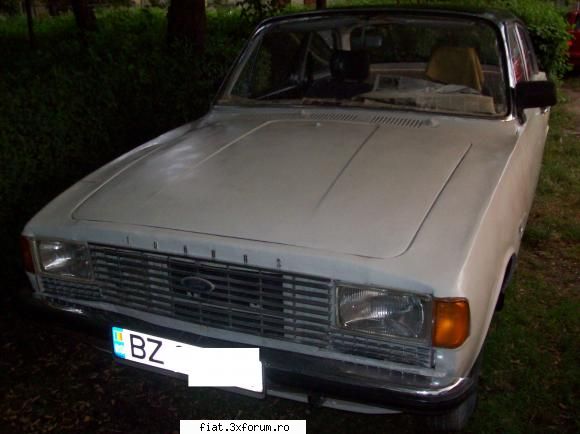 Frumuseti surprinse in trafic - Ford Taunus al unei cunostinte - din nefericire a - Classic corner