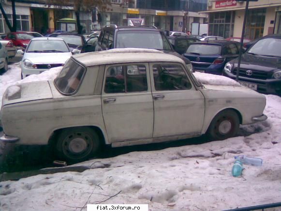 Frumuseti surprinse in trafic - Prin spate pe la sala Palatului, asta iarna - Classic corner